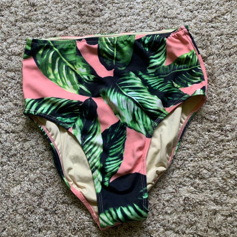 Albion Fit High Waisted XS swim bottoms